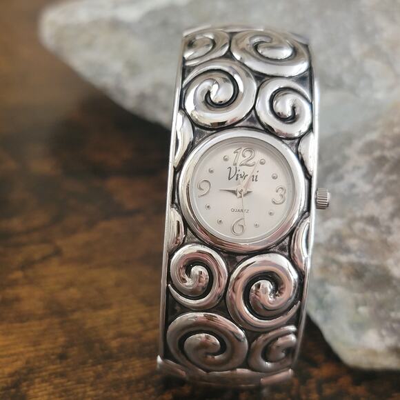 Vintage Watches Vivani Silver Swirl Cuff Bracelet Watch Round Dial Quartz - Picture 9 of 10